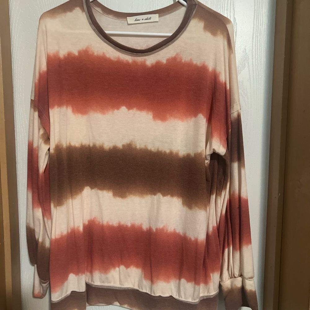 Long sleeve top